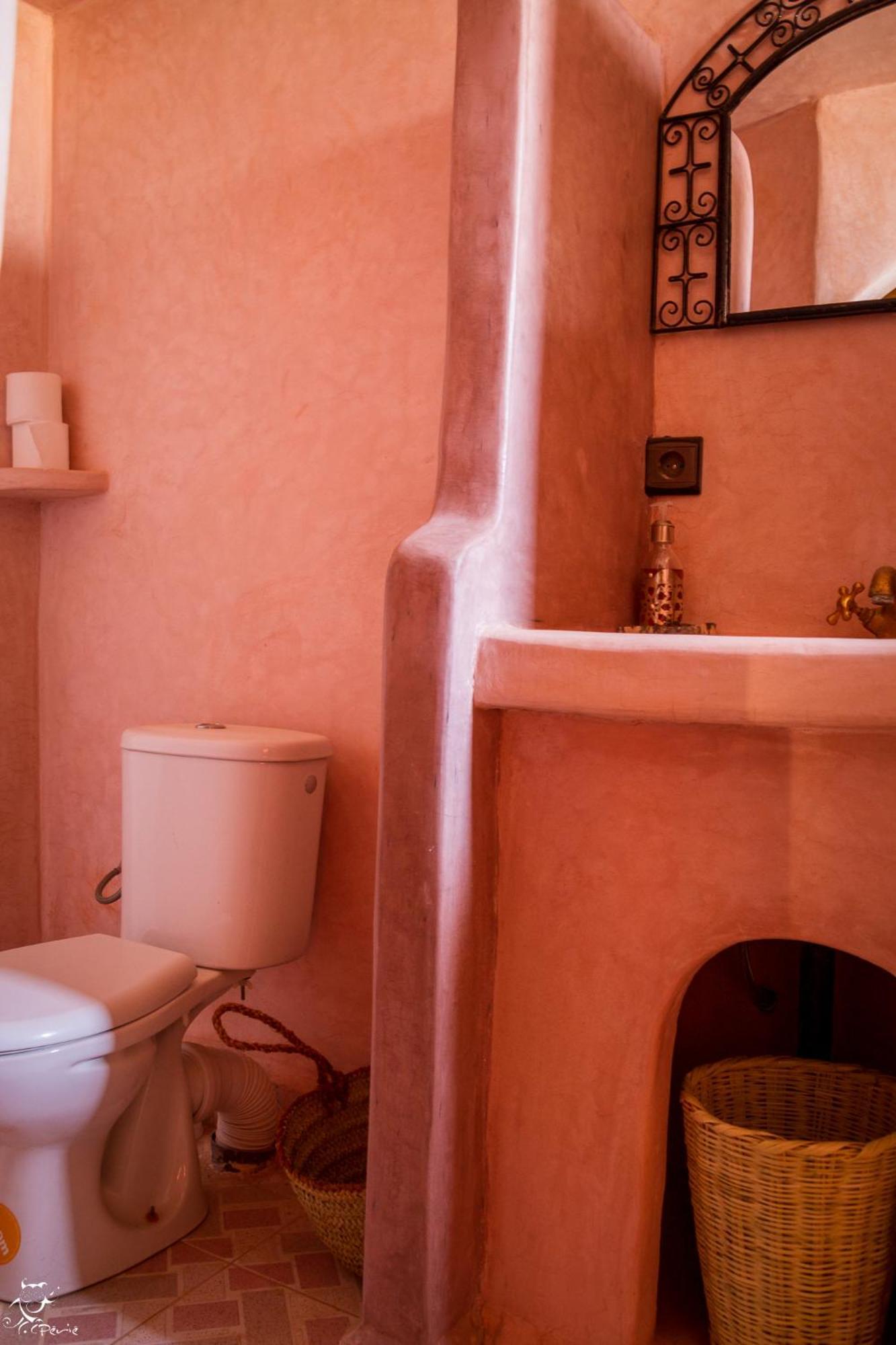 Riad Amar Мерзуга Номер фото